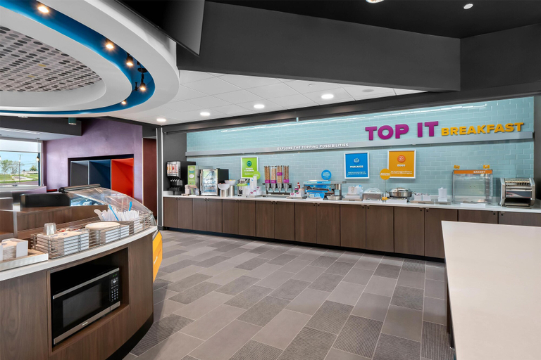 Food & Drinks 5, Tru By Hilton Wauseon, Fulton