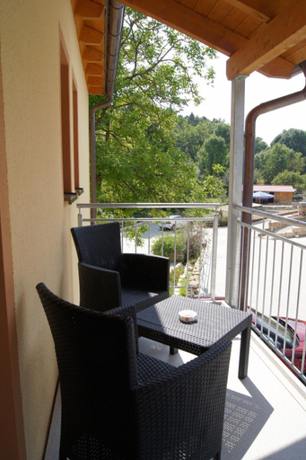 Others 4, Gasthof Schonau, Ansbach