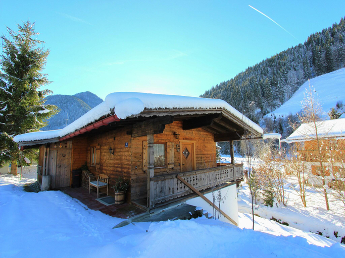 Others 4, Chalet in Kirchberg near Ski Gondola, Kitzbühel