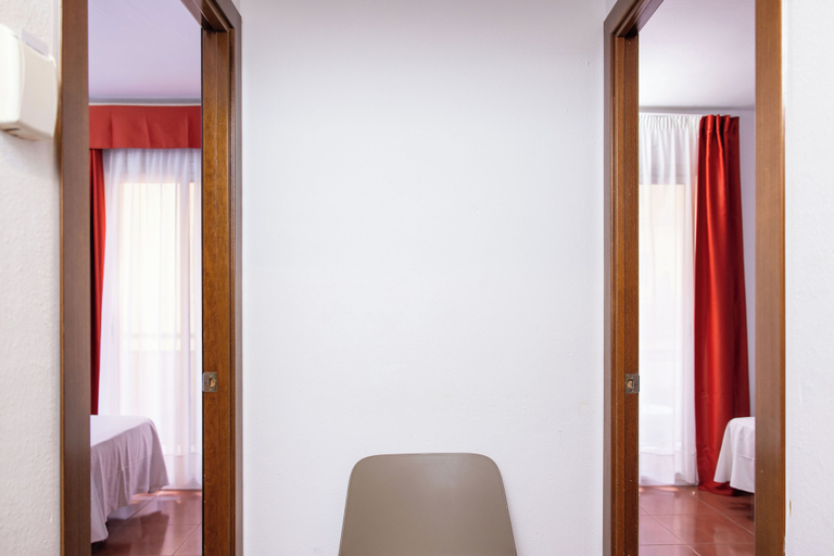 Bedroom 4, RVHotels Mar de Tossa, Girona