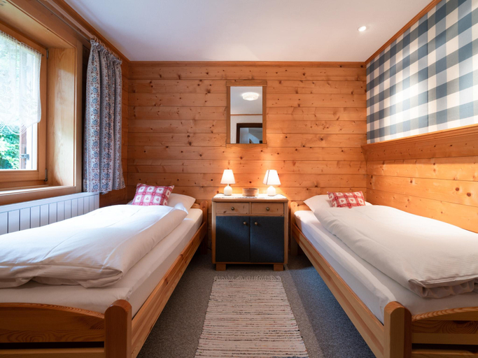 Bedroom 2, Chalet in Kirchberg near Ski Gondola, Kitzbühel