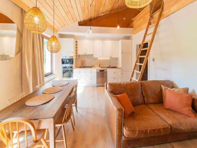 Others 3, Cosy holiday home in Modave with garden, Liège