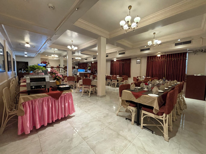 Food & Drinks 5, Hotel Pradeep, Varanasi