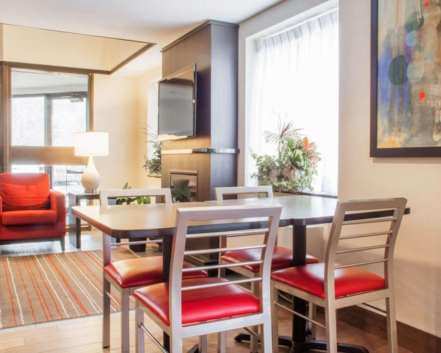 Others 5, Comfort Inn - Parry Sound, Parry Sound