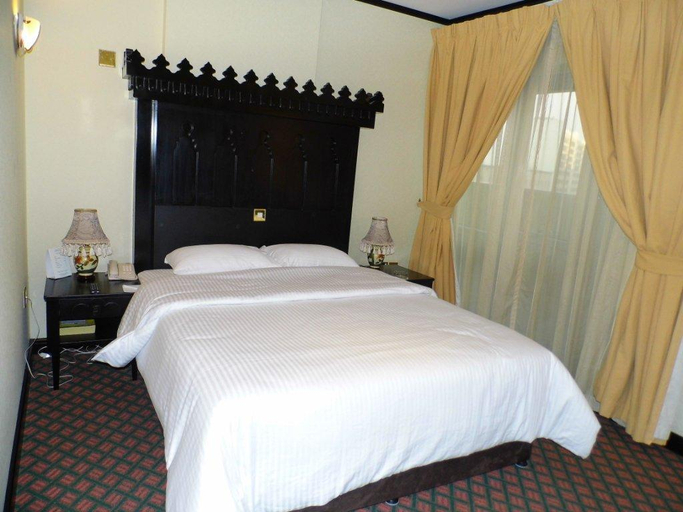 Others 3, Sandras Inn, Dubai