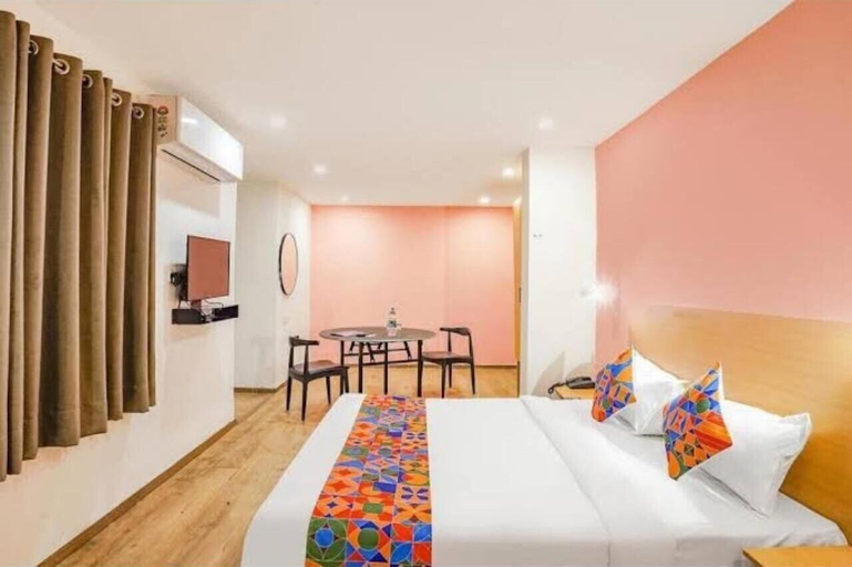 Others 5, Hotel Royal Address, Gautam Buddha Nagar