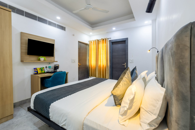 Bedroom 4, Hotel Admire Inn Sec - 104 By ASPL, Gautam Buddha Nagar