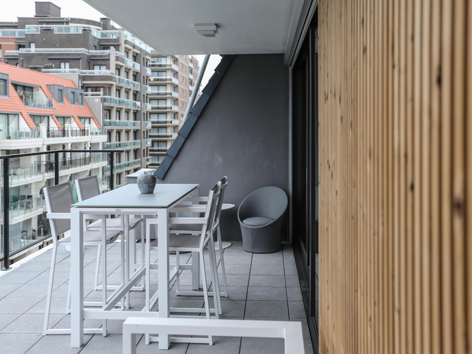 Others 4, Apartment in Middelkerke with Large Terrace, West-Vlaanderen