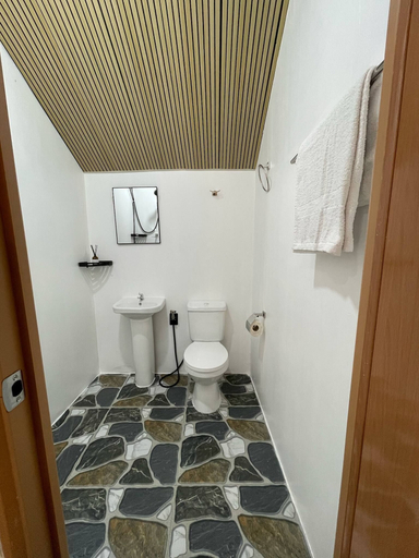 Bathroom 5, Ecostay, Panglao