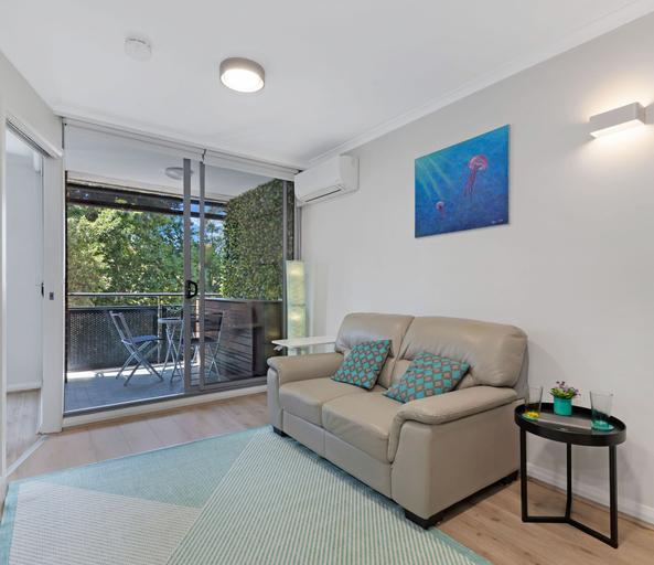 Others 5, Kozyguru | Surry Hills | Prime Location & Parking, Sydney