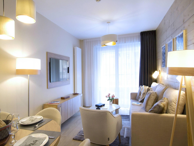Others 5, Apartment in Eclose with Mountain Views, Isère