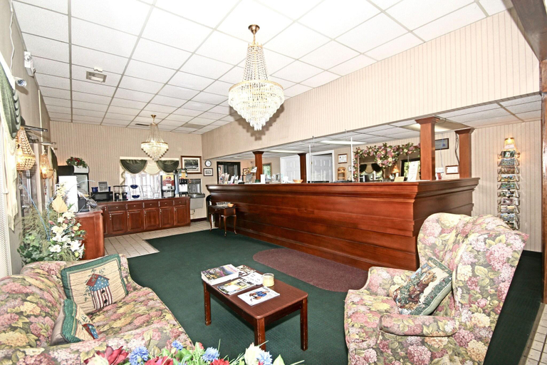 Public Area 2, Hamilton Inn Jonesville NC, Yadkin