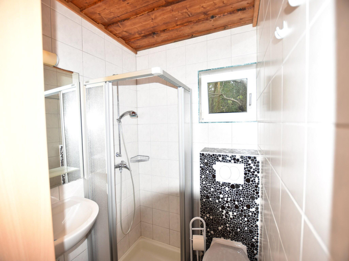 Others 5, Ferienhaus nahe Ostseekuste und Wald, Rostock