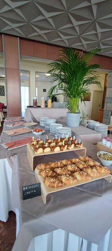 Food & Drinks 5, B&B Promenade Hotel Simple con Piscina, Ravenna