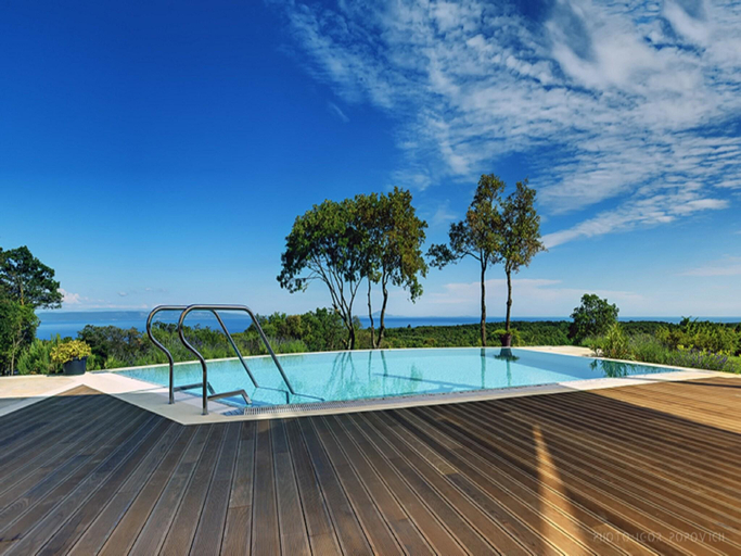 Sport & Beauty 2, Villa in Istria with Infinity Pool Sauna, Marčana