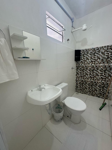 Bathroom 4, Pousada Costa do Sol Coroa Vermelha, Porto Seguro