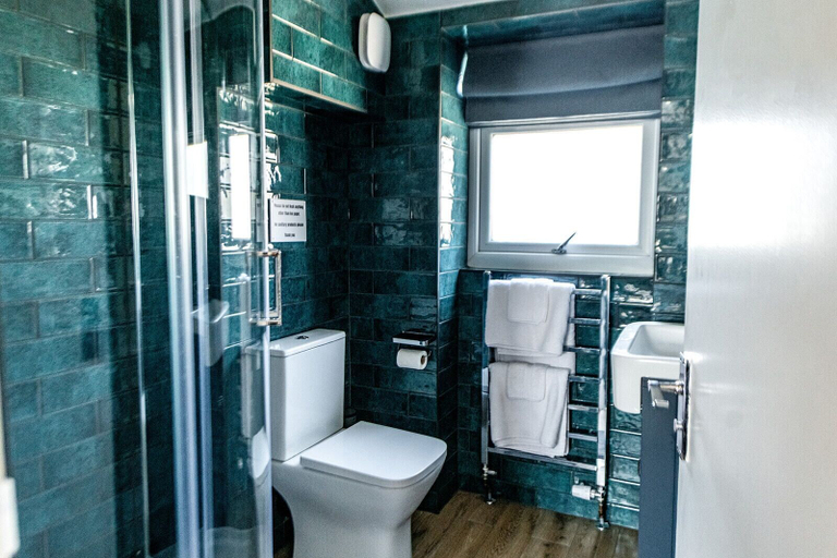 Bathroom 3, 82A Dalston Lane Terrace, London