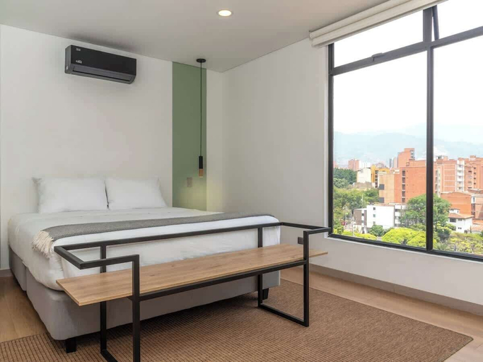 Bedroom 3, Lovely 3 BR w/ Balcony in Laureles Medellin, Medellín