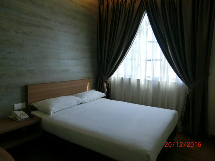 Bedroom 16