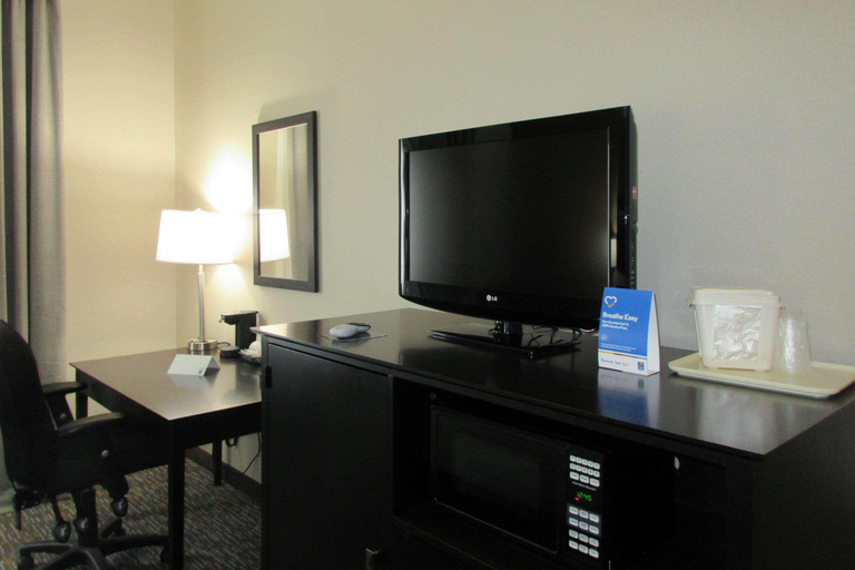 Bedroom 3, Comfort Inn Port Huron, Saint Clair