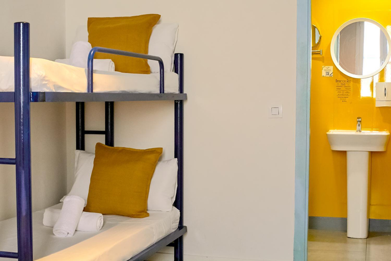 Bedroom 3, Sun & Moon Hostel, Barcelona