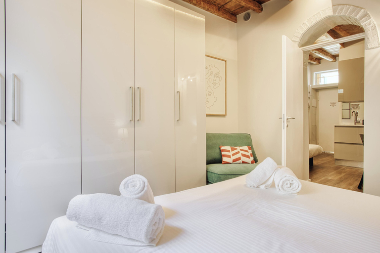 Bedroom, JOIVY Delightful flat in Central Milan, Milano