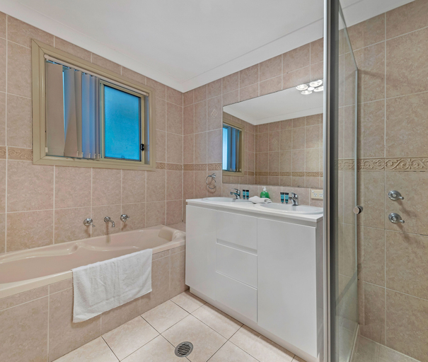 Bathroom 3, Kozyguru | Penrith | Cosy 4 Bed Holiday House, Penrith - West