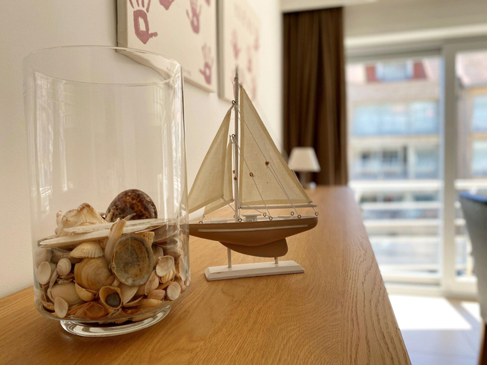 Food & Drinks 4, Apartment in Nieuwpoort With Ocean Views, West-Vlaanderen