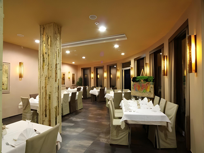 Food & Drinks 4, Hotel Dras, Maribor