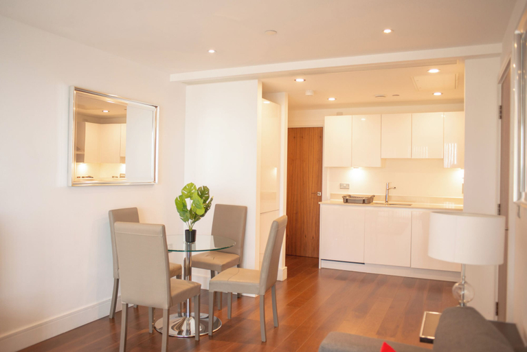 Others 5, MySquare Apartments Canary Wharf, London