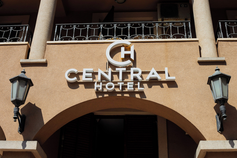 Exterior & Views 2, Central Hotel & Restaurant