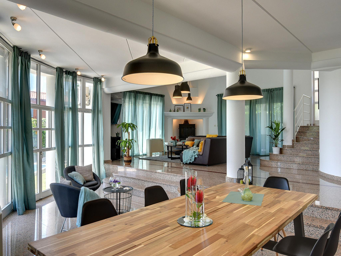 Food & Drinks, Villa in Medulin with Private Pool, Medulin