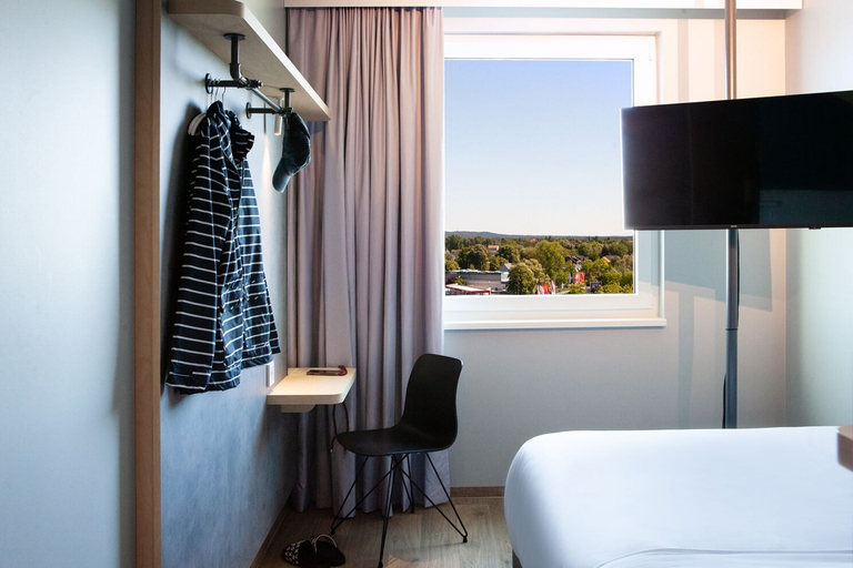 Bedroom 4, Ibis Budget Berlin Airport, Berlin