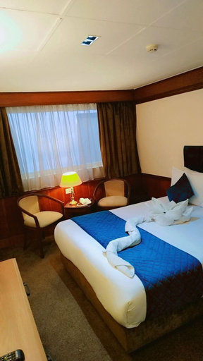 Bedroom, Nile Cruise Prince Omar, Giza