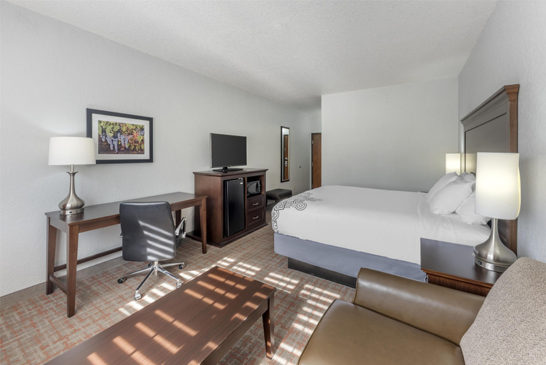 Bedroom 3, Best Western Plus Fredericksburg, Gillespie