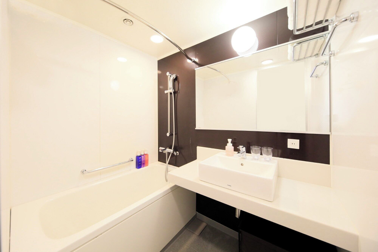 Bathroom 5, Richmond Hotel Tokyo Suidobashi, Bunkyō