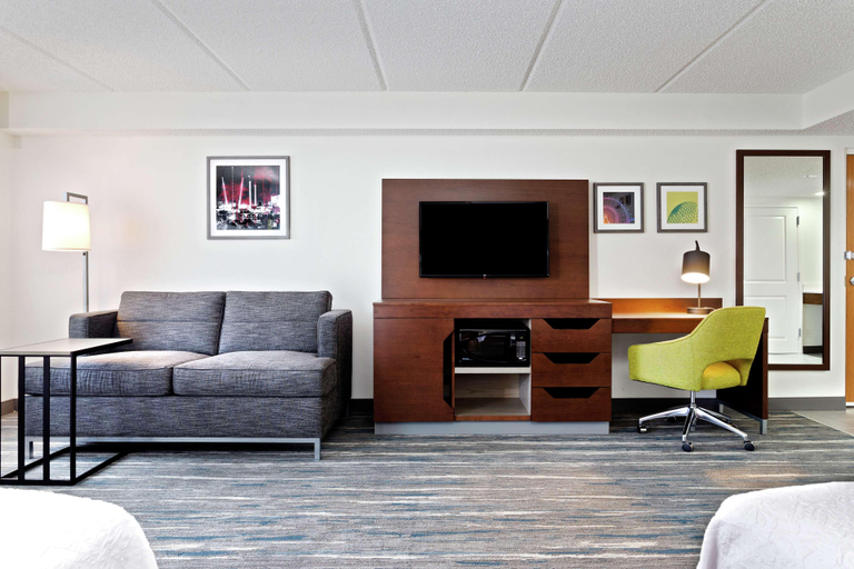 Bedroom 3, Hampton Inn & Suites Orlando Intl Dr N, Orange