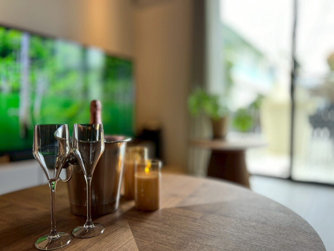 Food & Drinks 5, Seaside Condo Nagisa House, Chatan