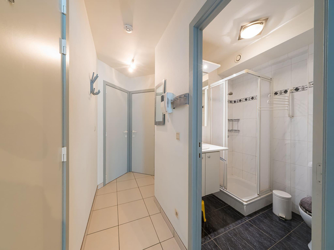 Bathroom 3, Apartment with 2 bedrooms and sea view, West-Vlaanderen