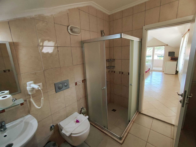 Bathroom 5, Bucak Apart Hotel Gocek & Beach, Fethiye