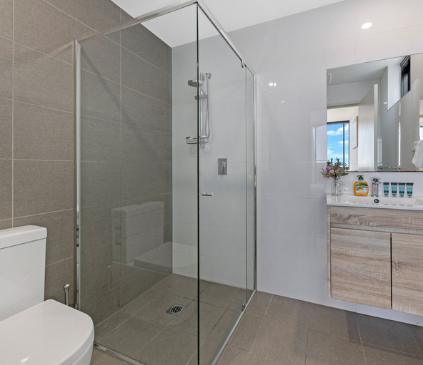 Others 5, Kozyguru | Parramatta 2 Bed Apt With Parking, Sydney