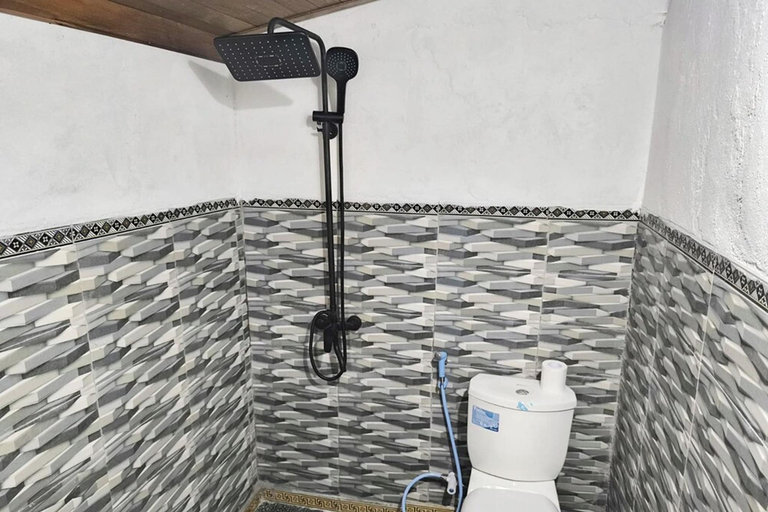 Bathroom 3, Cool Breeze 2, Klungkung