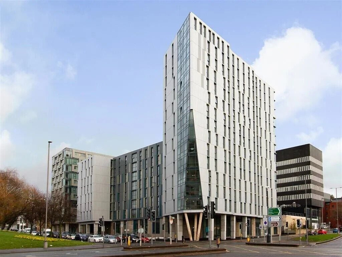 Exterior & Views, Student Only Calico, Sefton