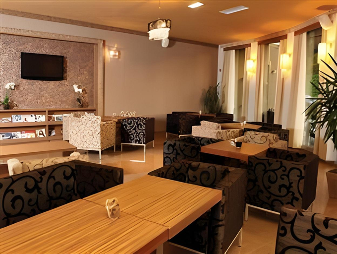 Public Area 2, Hotel Dras, Maribor