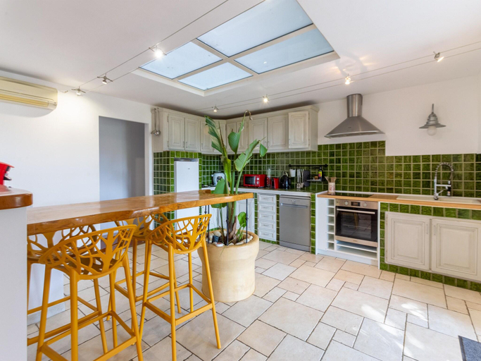 Others 4, Villa in La Crau with private pool, Var