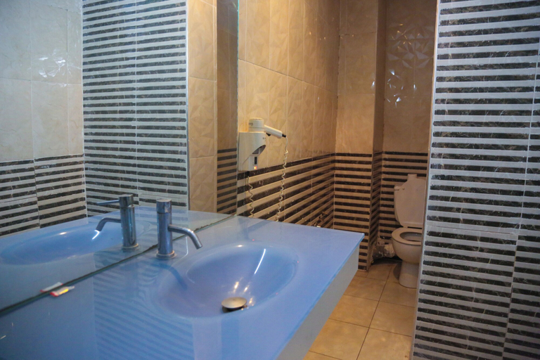 Bathroom 4, Hotel Tazi-Traditional Riad, Marrakech