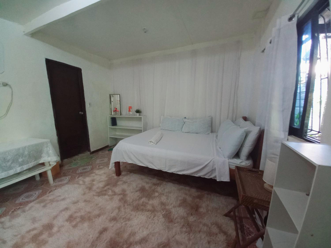 Bedroom 2, Casa de Viajeros (1st floor, spacious aircon room , General Luna