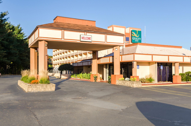 Exterior & Views 2, Quality Inn West Springfield, Hampden