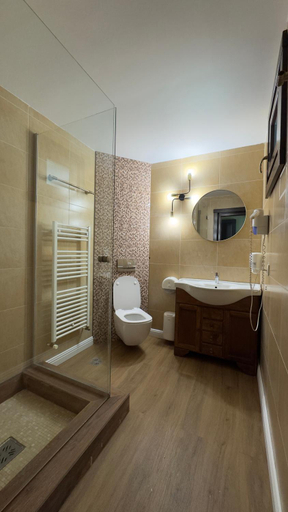 Bathroom, Marabou Resort, Predeal