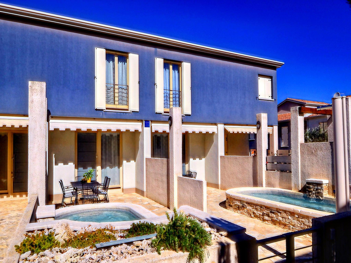 5, Villa in Banjole near Crystal Clear Sea, Medulin
